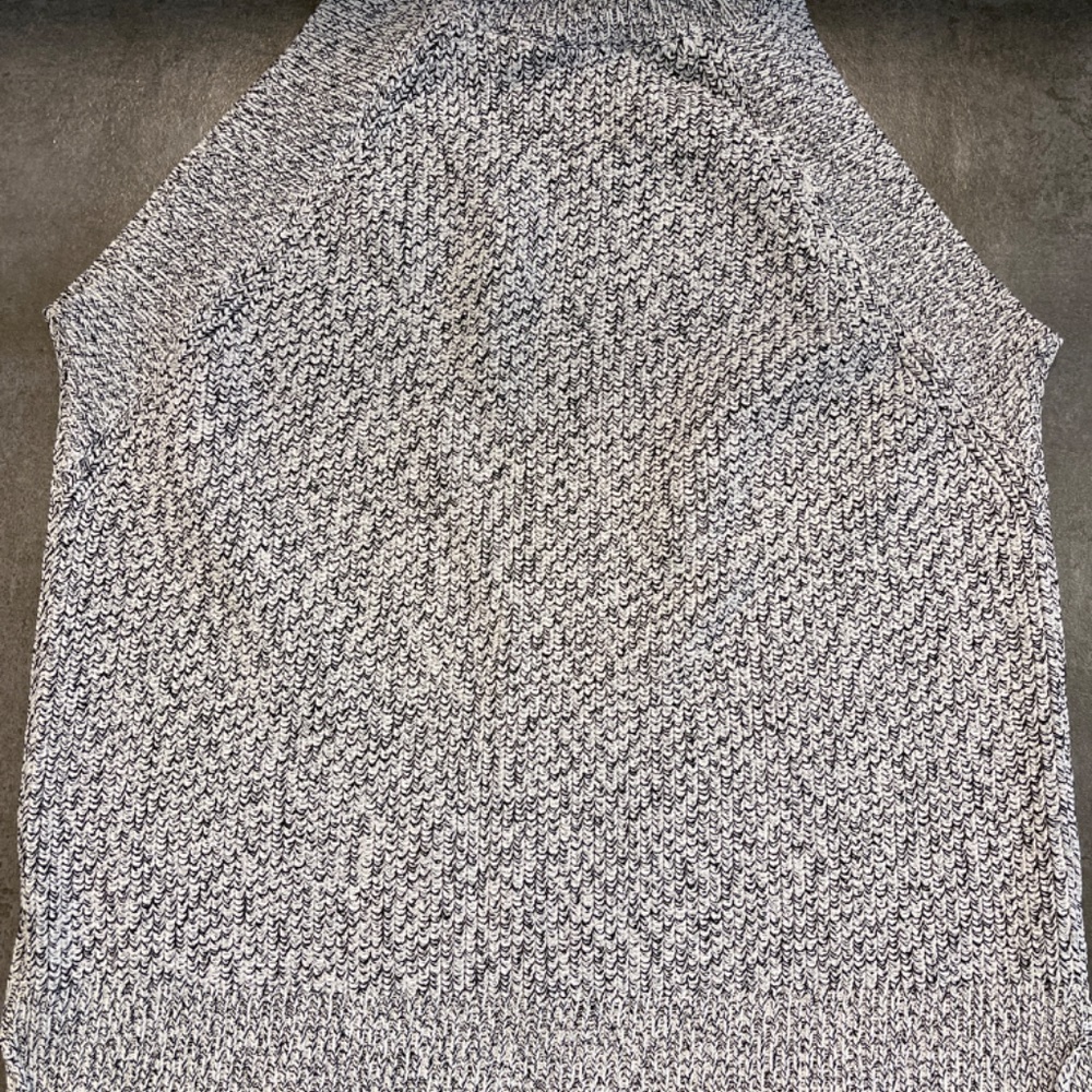 RD Style Sweater - Picture 3 of 5
